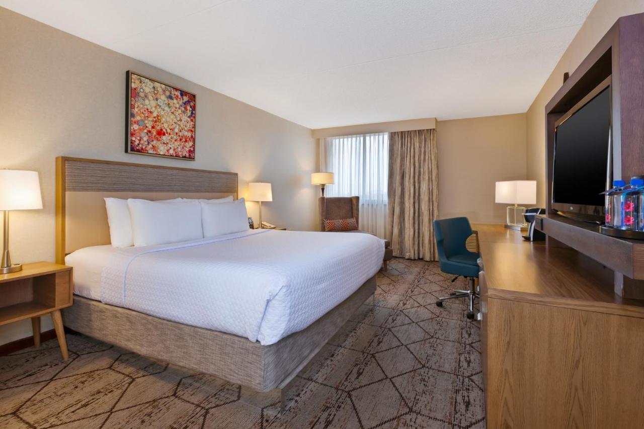 Hotel Crowne Plaza Columbus North - Worthington By Ihg Exterior foto