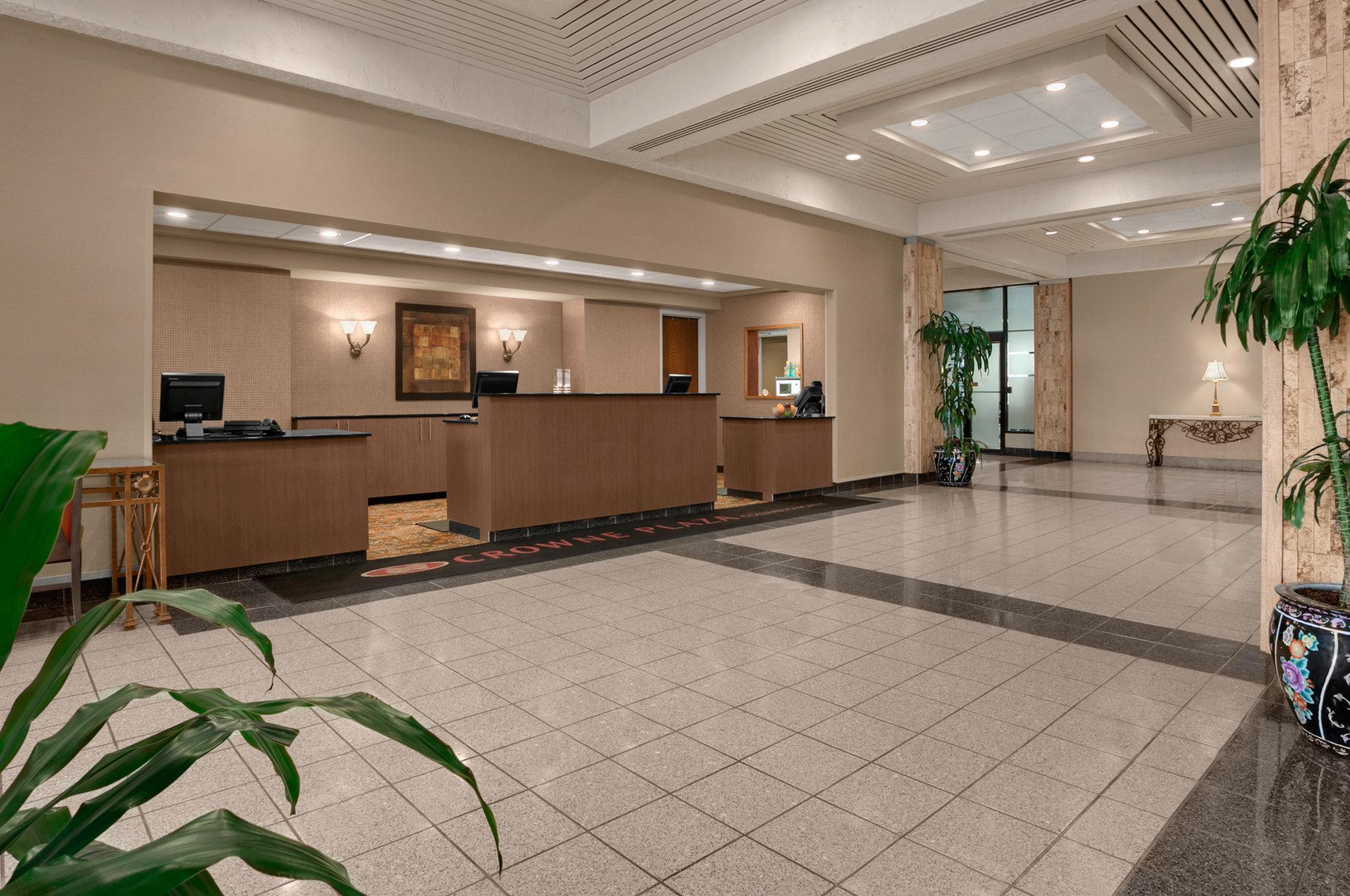 Hotel Crowne Plaza Columbus North - Worthington By Ihg Exterior foto