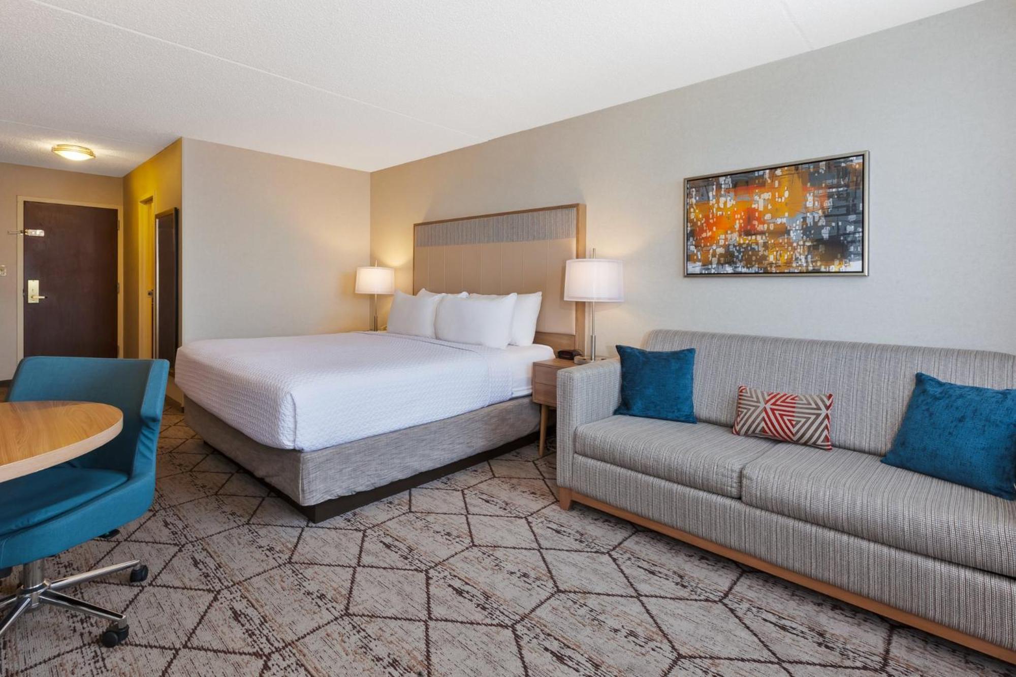 Hotel Crowne Plaza Columbus North - Worthington By Ihg Exterior foto